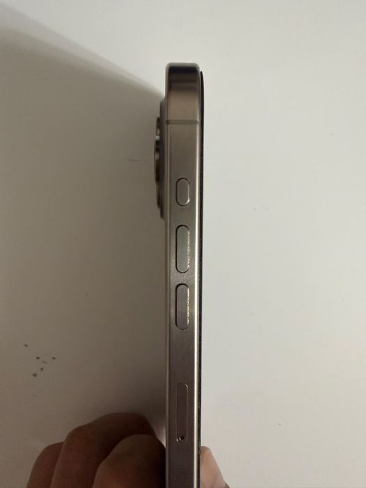 Iphone 15 pro (128 gb) - АКБ 89%