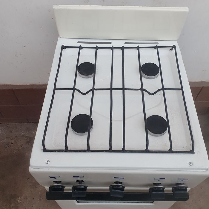 Газовая плита хорошем состояние