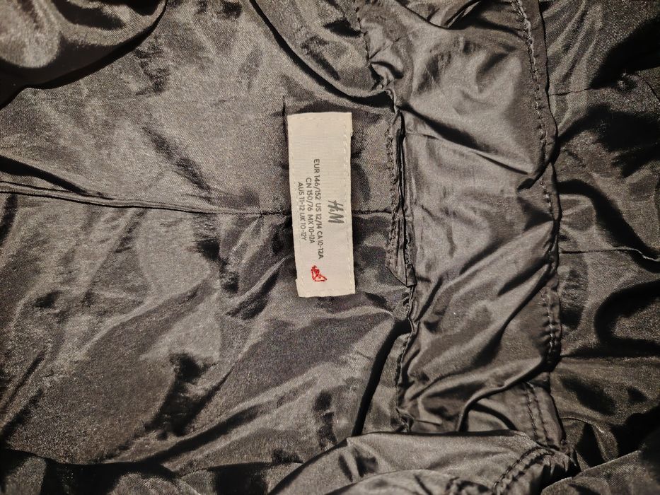 Олекотено яке H&M