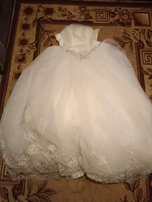 Продам свадебное платье