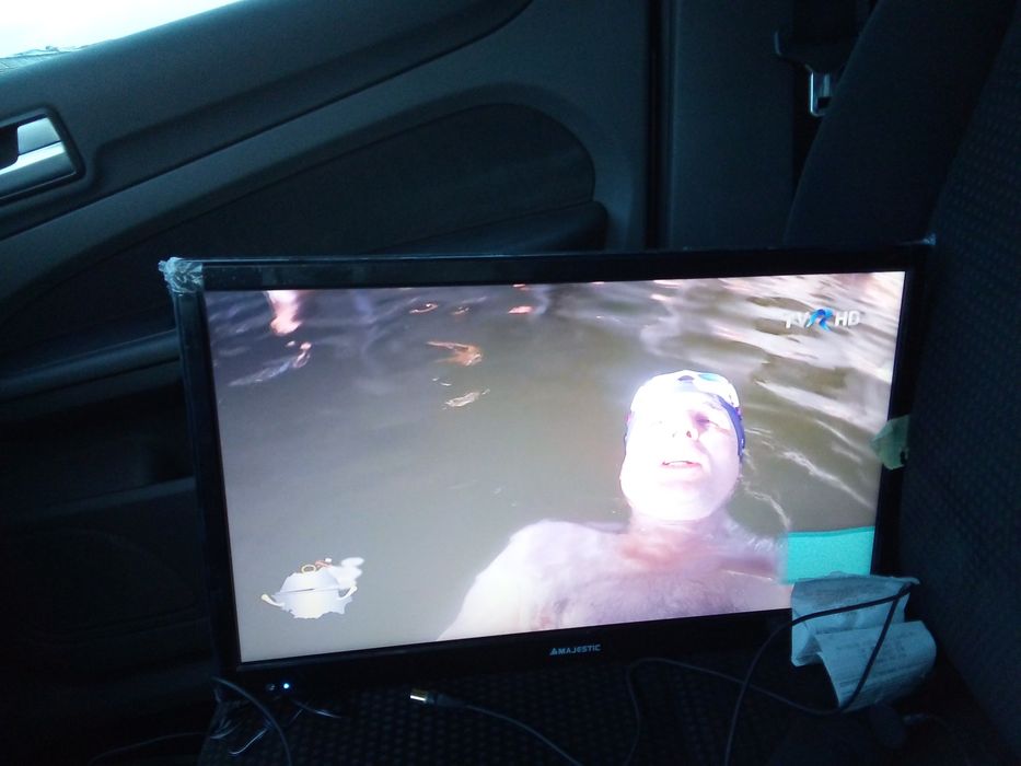 Tv led auto 20inci/50cm,alimentare12v,hdmi,usb,dvd incorporat,DVB-T2C