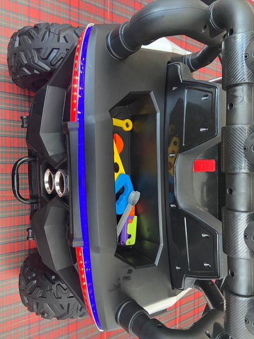 Детский электромобиль