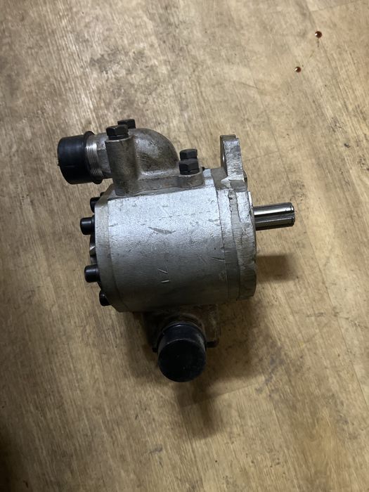 Насос шестеренчатый