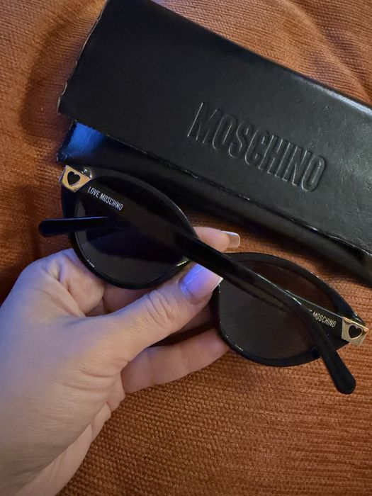 Слънчеви очила Love Moschino