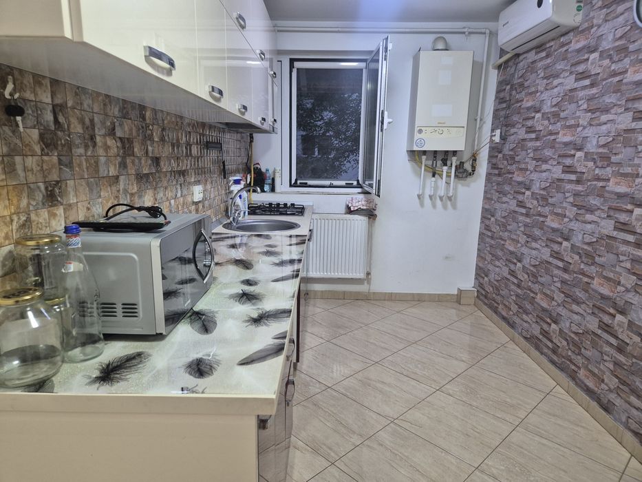 Închiriez apartament 2 Topologului Sector 5