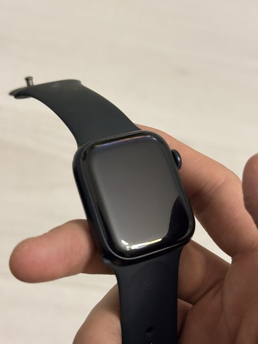 Apple Watch Series 8, 41 мм.