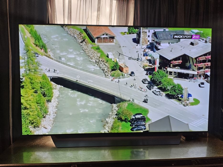 Телевизор LG Oled