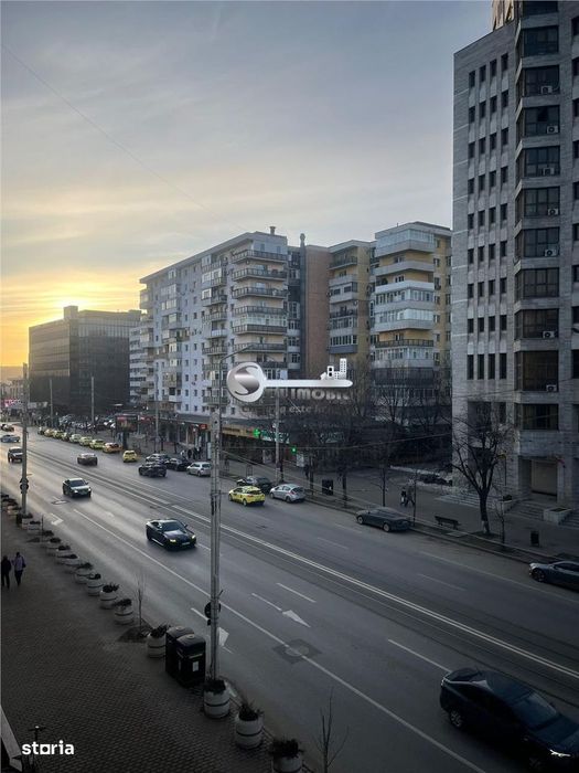 Apartament 3 camere Hala Centrala - 550 EURO