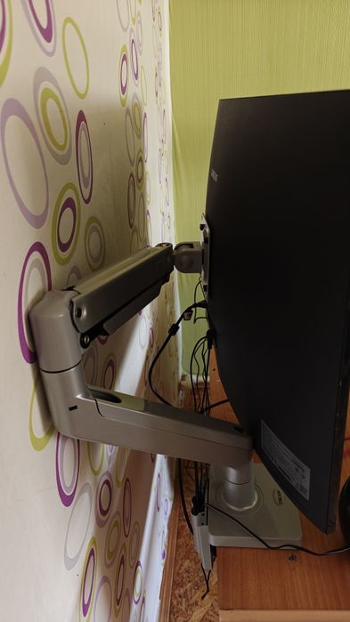 Монитор Samsung C32R502FHI