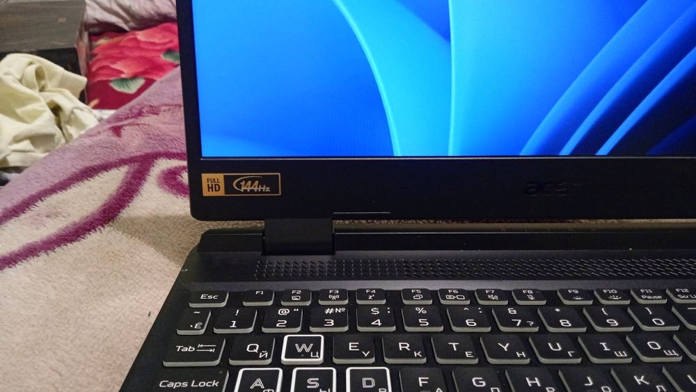 Aser nitro 5 почти новый