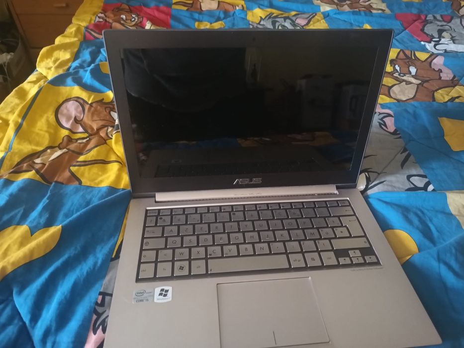 Vand laptopuri piese