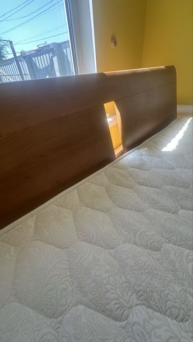 Продам кровать двухместную