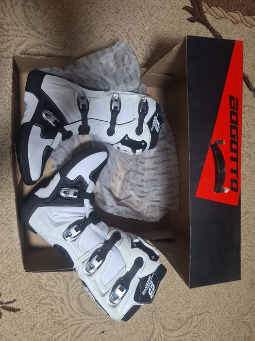 Echipament Enduro Nou!