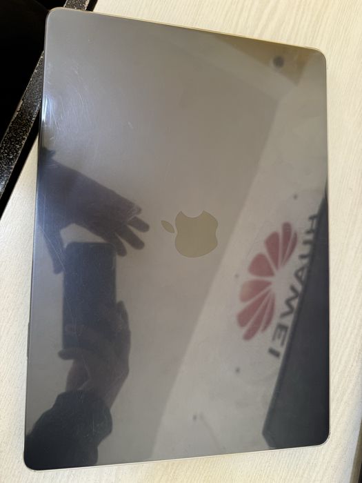 Продам мак бук, Macbook air 15 2023