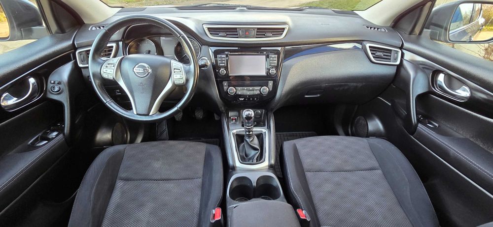 Nissan Qashqai - 1.5 DCi *4x2*