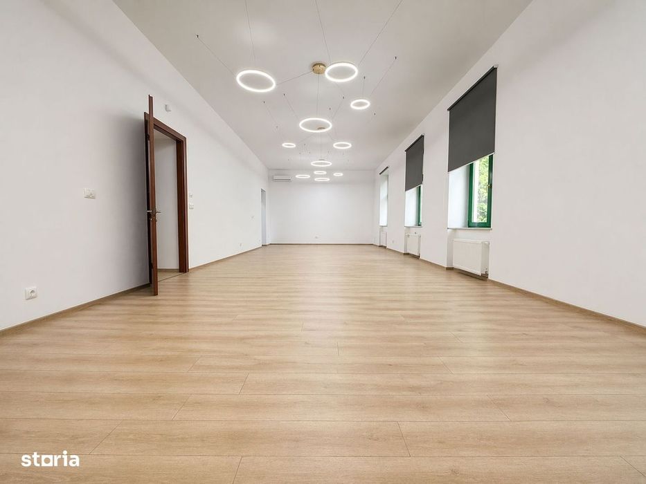 Spațiu de birou 86 mp, zonă centrală Băile Neptun, clădire istorică re