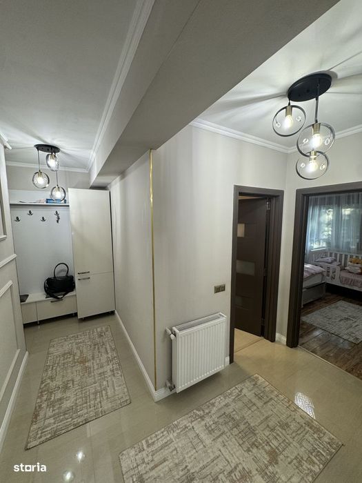 Apartament două camere mobilat/ utilat / parcare/et 1/ metrou/s1
