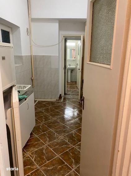 Apartament ultracentral cu 3 camere, aproape de metrou Romană
