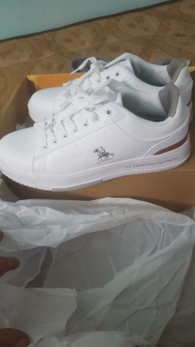 Adidasi barbati polo