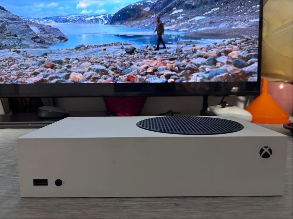 XBOX Series S Nou cu 2 controllere