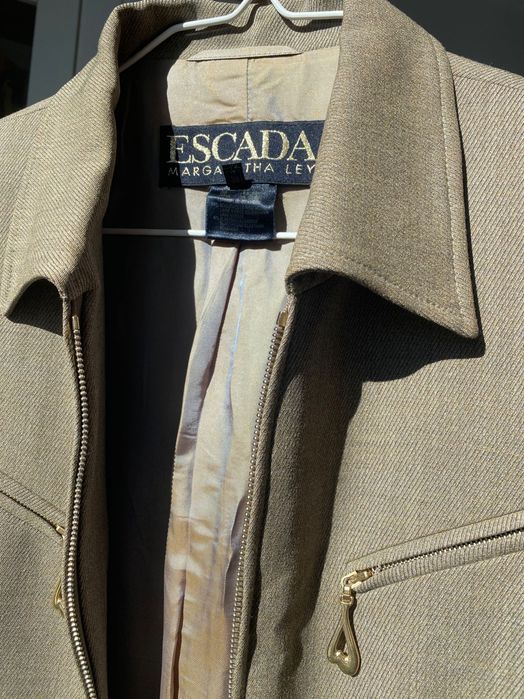 Намалено! ESCADA Ново Вълнено Сако Блейзер