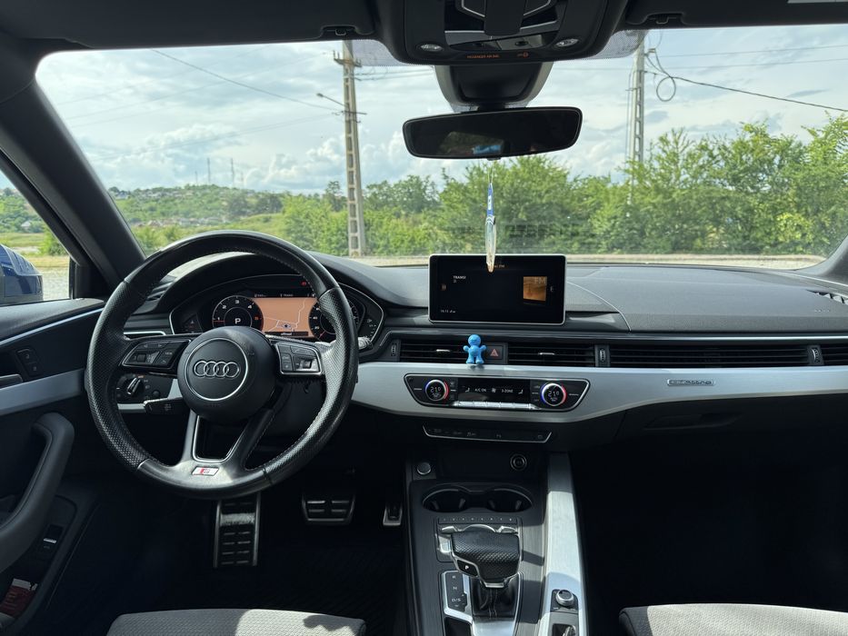Vând Audi A4 S-line Quattro