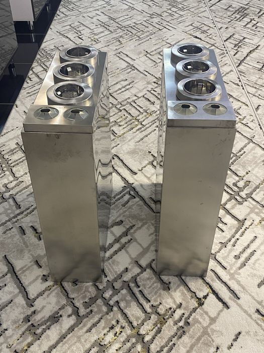 Диспенсер для стаканов