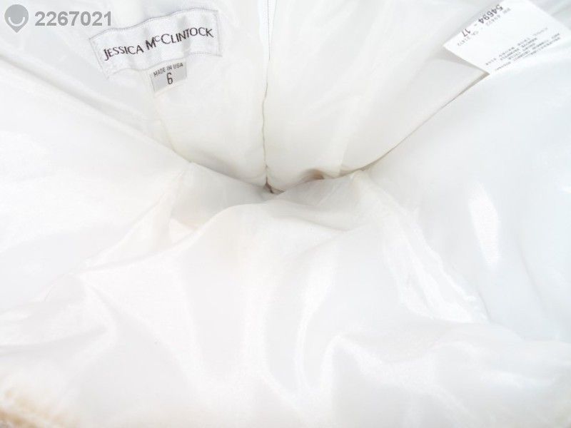 Дизайнерска бяла рокля Jessica Mcclintock- внос от Америка !