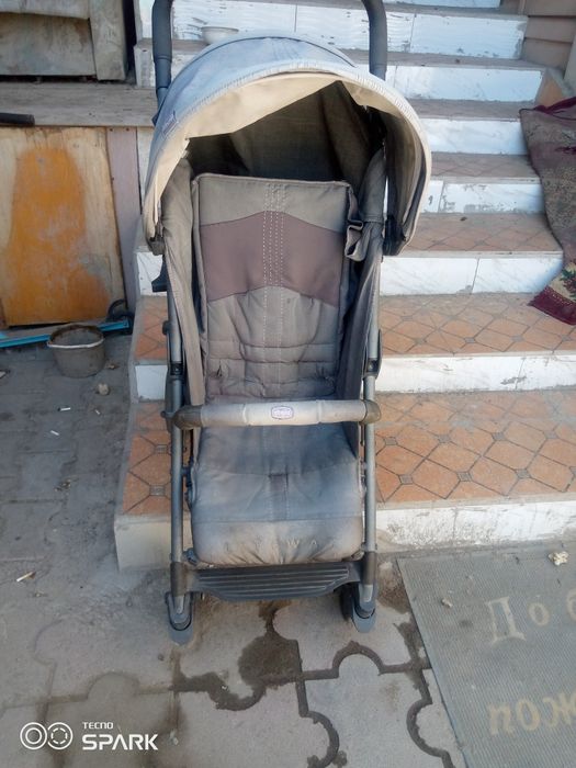Коляска б/у ,удобная