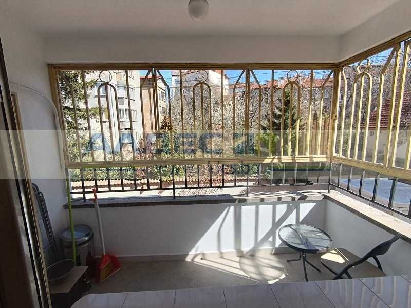 Дава се под наем Двустаен апартамент в София, Център - 60 кв.м за 765 € - Снимка #9