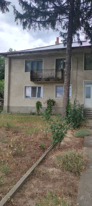 apartament 3 camere Vultureni Bacău