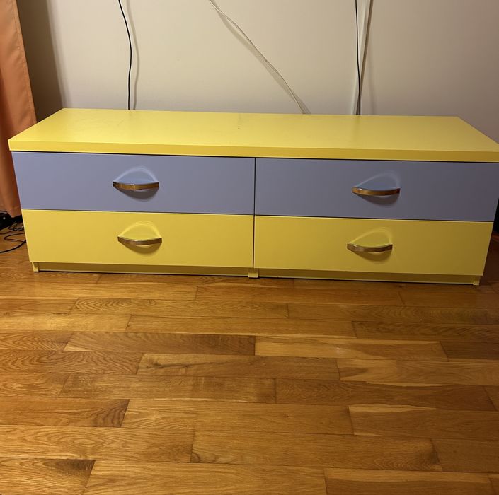 Se vinde set mobilier