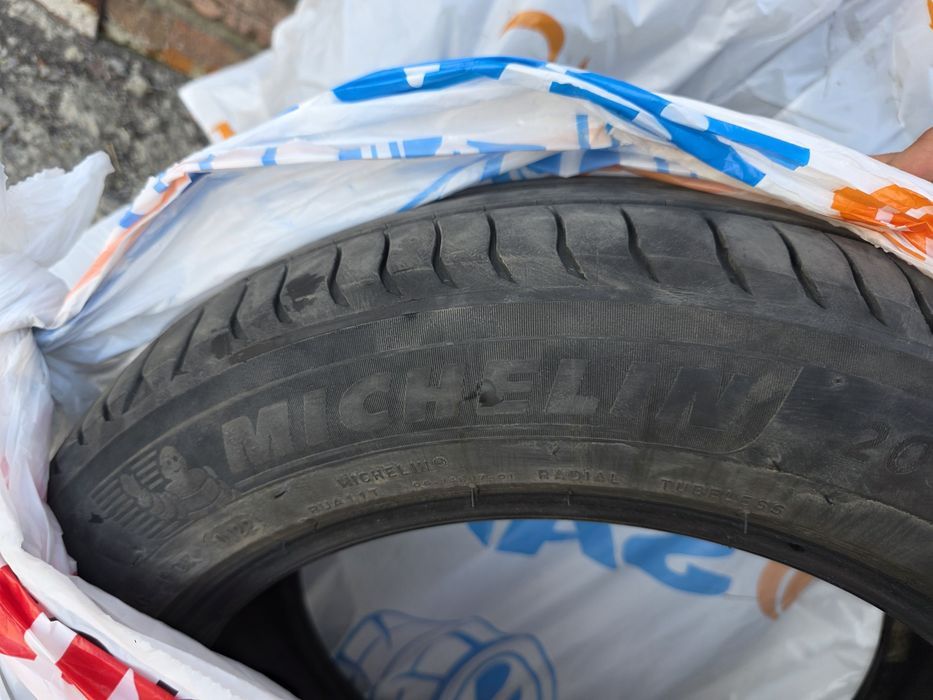 Шина Michelin  2 колеса