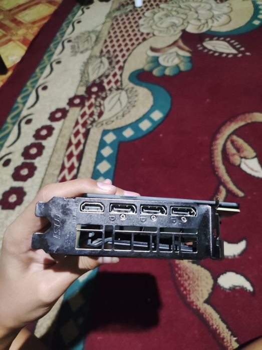 Продается видеокарта rx 5500 xt 8gb