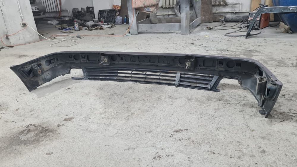 Передний бампер мерседес 210