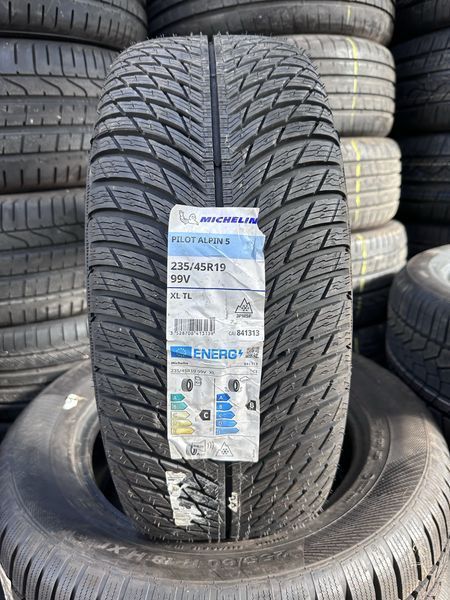 235/45/19 MICHELIN 2бр