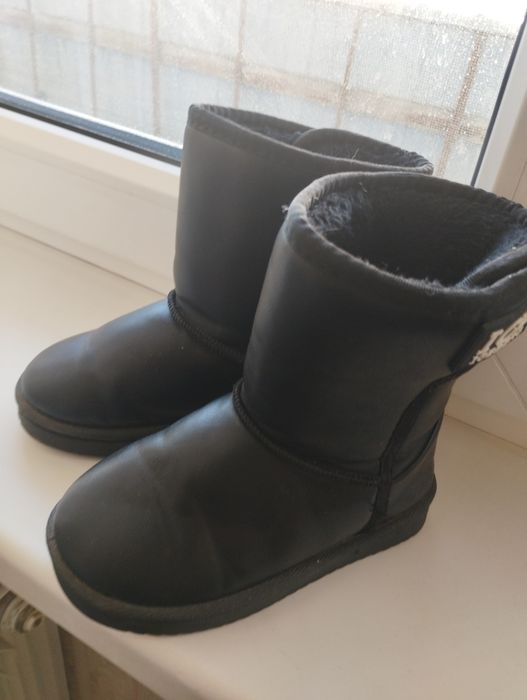 Детские зимние ботинки