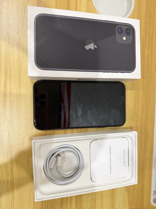 Продам iPhone 11, 64 ГБ