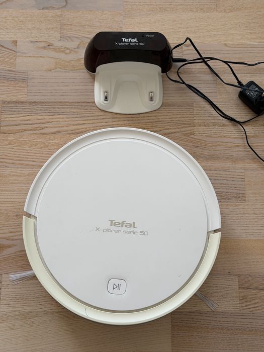 Продам робот пылесос