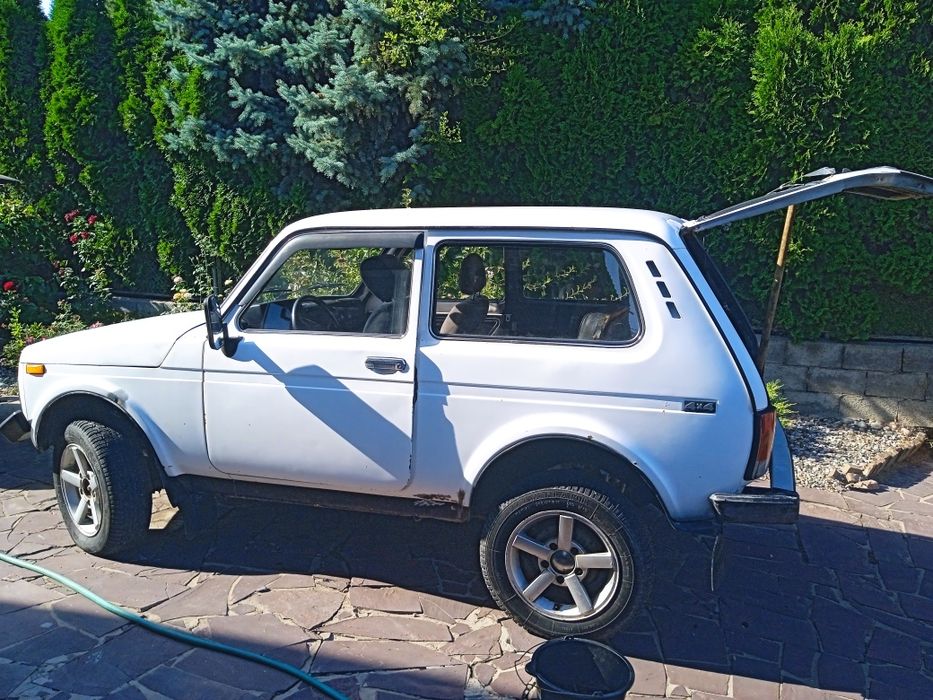 Срочно продам Ниву
