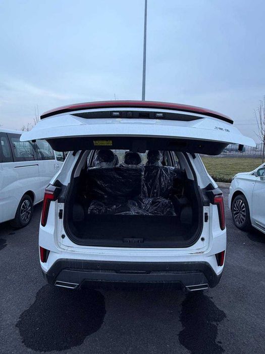 JAC JS8 PRO Flagship+ кроссовер