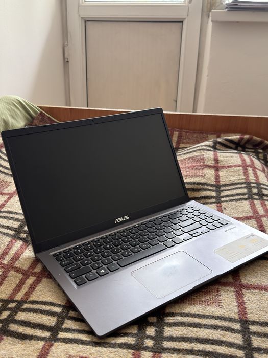 ASUS VivoBook X515JA