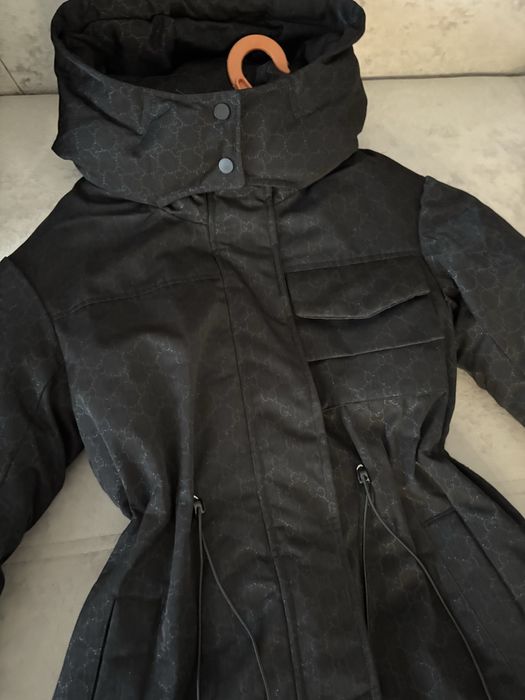 зимняя куртка.