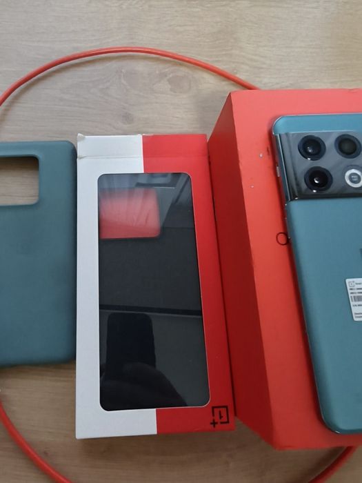 Oneplus 10 pro verde 256/12 gb ram CA Nou!!