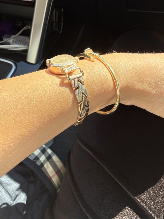 Золотые женские часы