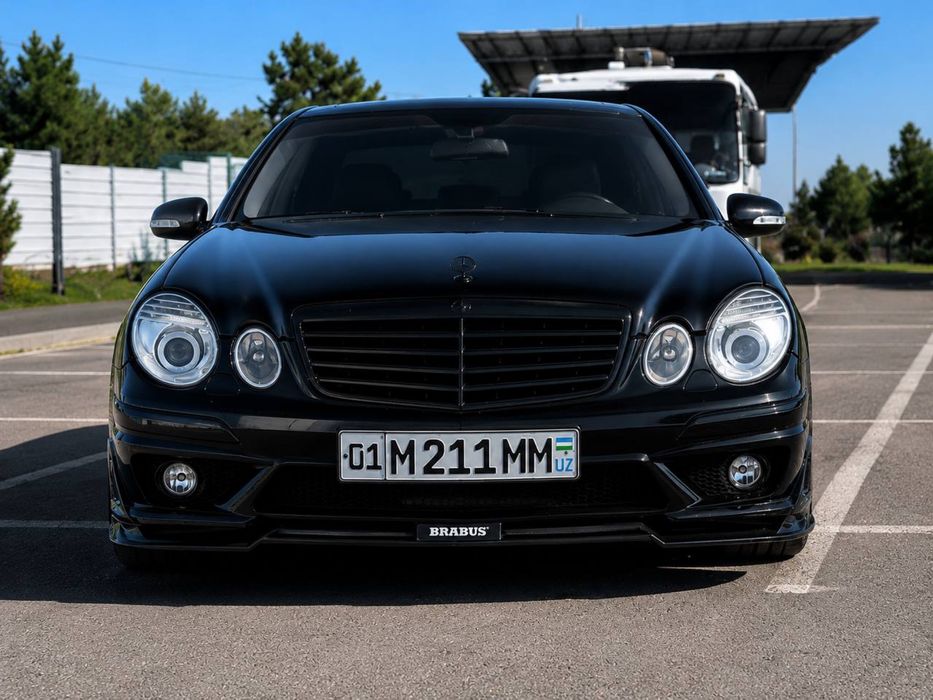 Merceden Benz W 211