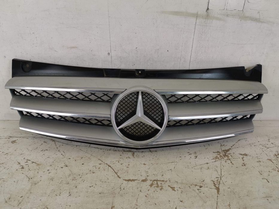 Радиаторна решетка Мерцедес-Бенц Вито / Mercedes-Benz Vito W639 [фейсл