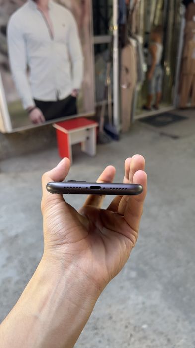 Iphone 11 sotiladi