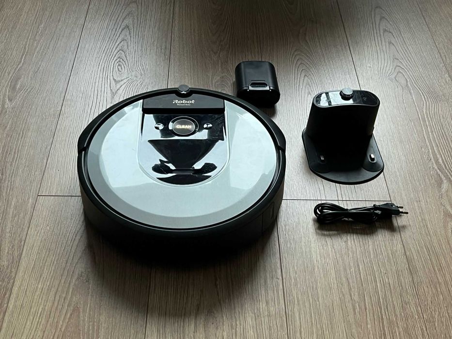 Aspirator robot iRobot Roomba i7 , iAdapt, AeroForce