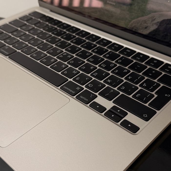 MacBook Air M4•16GB/256GB